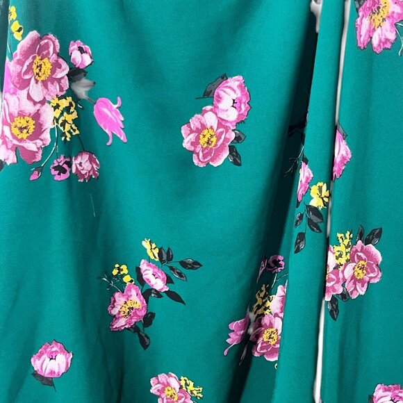 Torrid Womens Plus Size 5 Green Floral Sleeveless Camisole Top Adjustable Straps - Picture 6 of 6